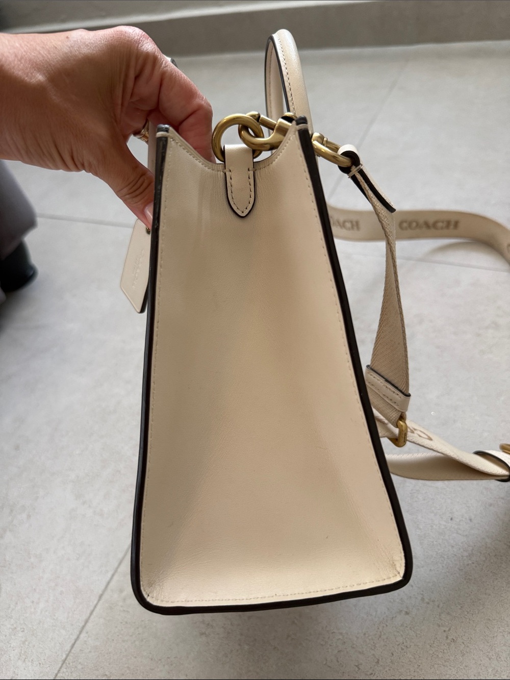 COACH Cream Leather Top-Handle Satchel with Logo and Signature Crossbody Strap - Picture 3 of 14